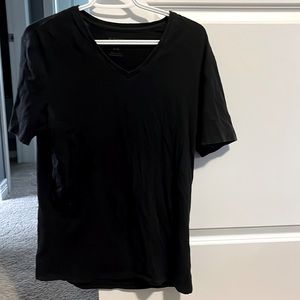 Men’s Le Chateau black tshirt